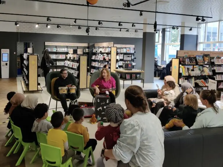 Musikalische Geschichten mit Plien — de Bibliotheek Woerden, Woerden
