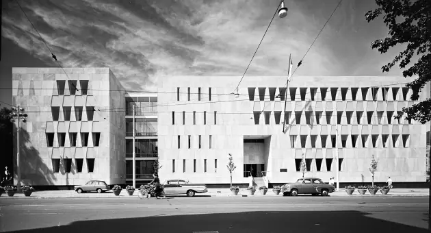 Führung durch die ehemalige US-Botschaft — West Den Haag, Den Haag