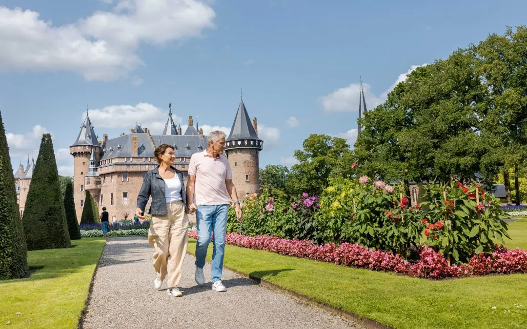 Garden Tour: Gardens Full of Stories — Kasteel de Haar, Haarzuilens