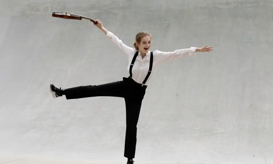 Noa Wildschut in Saint-Saëns' Violinkonzert Nr. 3 & Andrew Grams dirigiert Carmen — Het Concertgebouw, Amsterdam