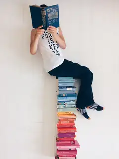 Guest Collection Boekensteun: Books as Support