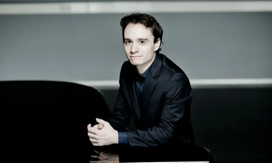 Ravels Klavierkonzert für die linke Hand und Saint-Saëns' Danse macabre — Het Concertgebouw, Amsterdam