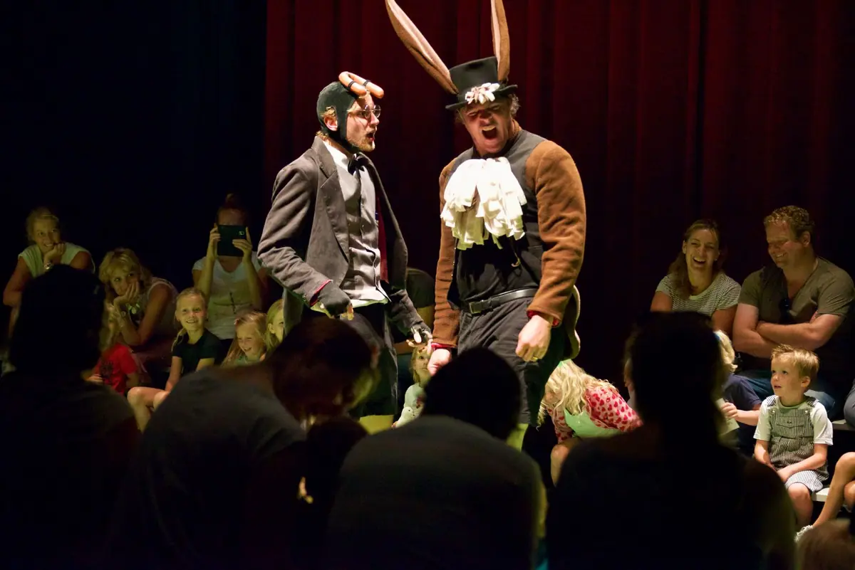About a Little Mole... (2+) — De Meerpaal, Dronten