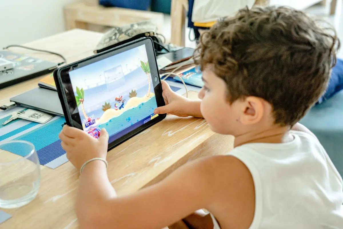 Kleine Kinder in Bewegung mit dem iPad (4 bis 6 Jahre) — Bibliotheek Hengelo Stad, Hengelo