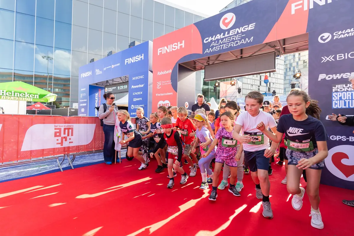 Children's Programme Challenge Almere - Amsterdam — Esplanade, Almere