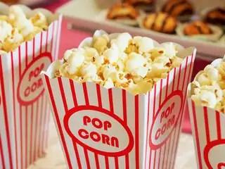 Frühstück und Bibliotheksfilm: Das Abendessen