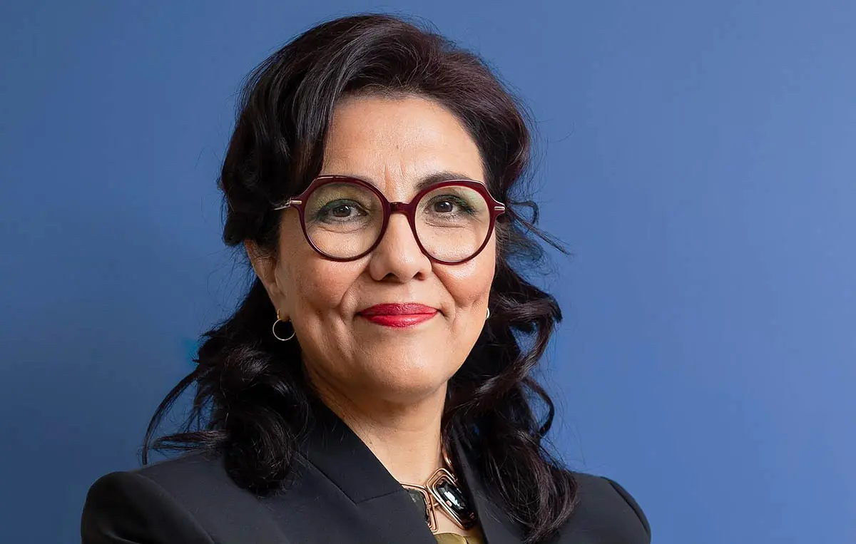 Im Gespräch mit Schriftstellerin Forugh Karimi — Loenen aan de Vecht