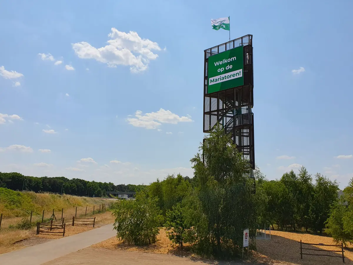 Smuggling in the Mariatoren — Hapert