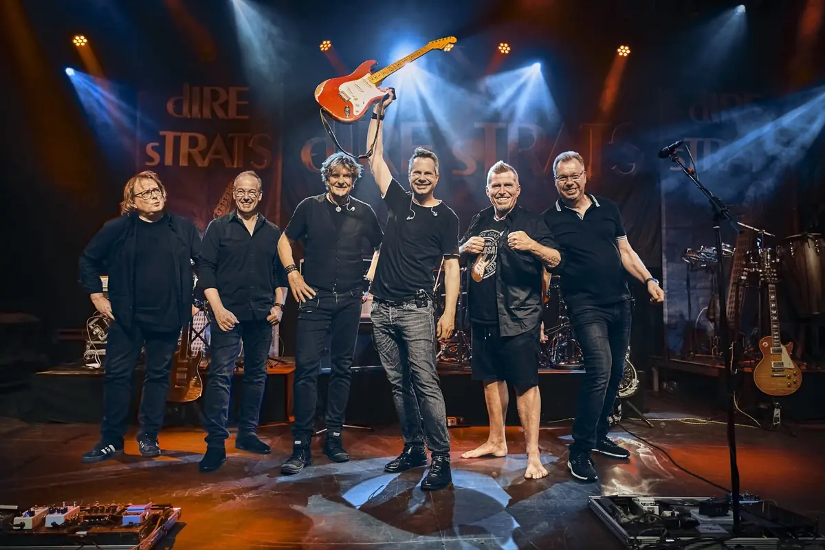 dIRE sTRATS — Veenendaal