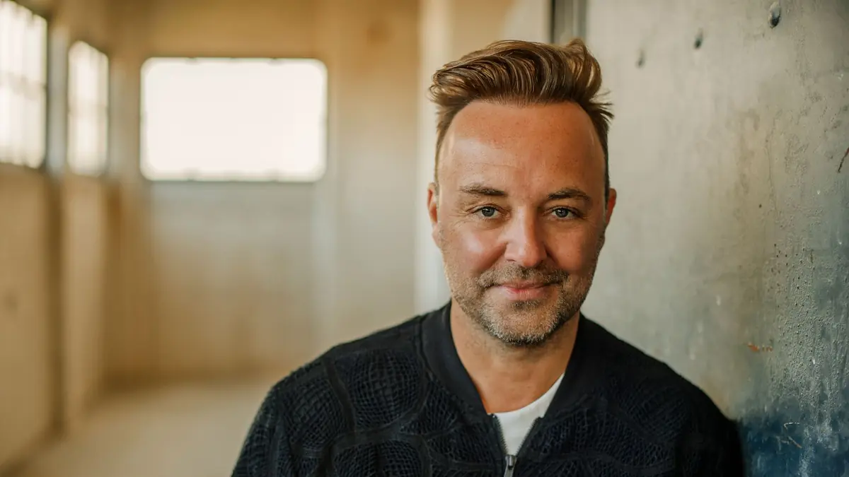 Niels Geusebroek - Because of You — Veenendaal