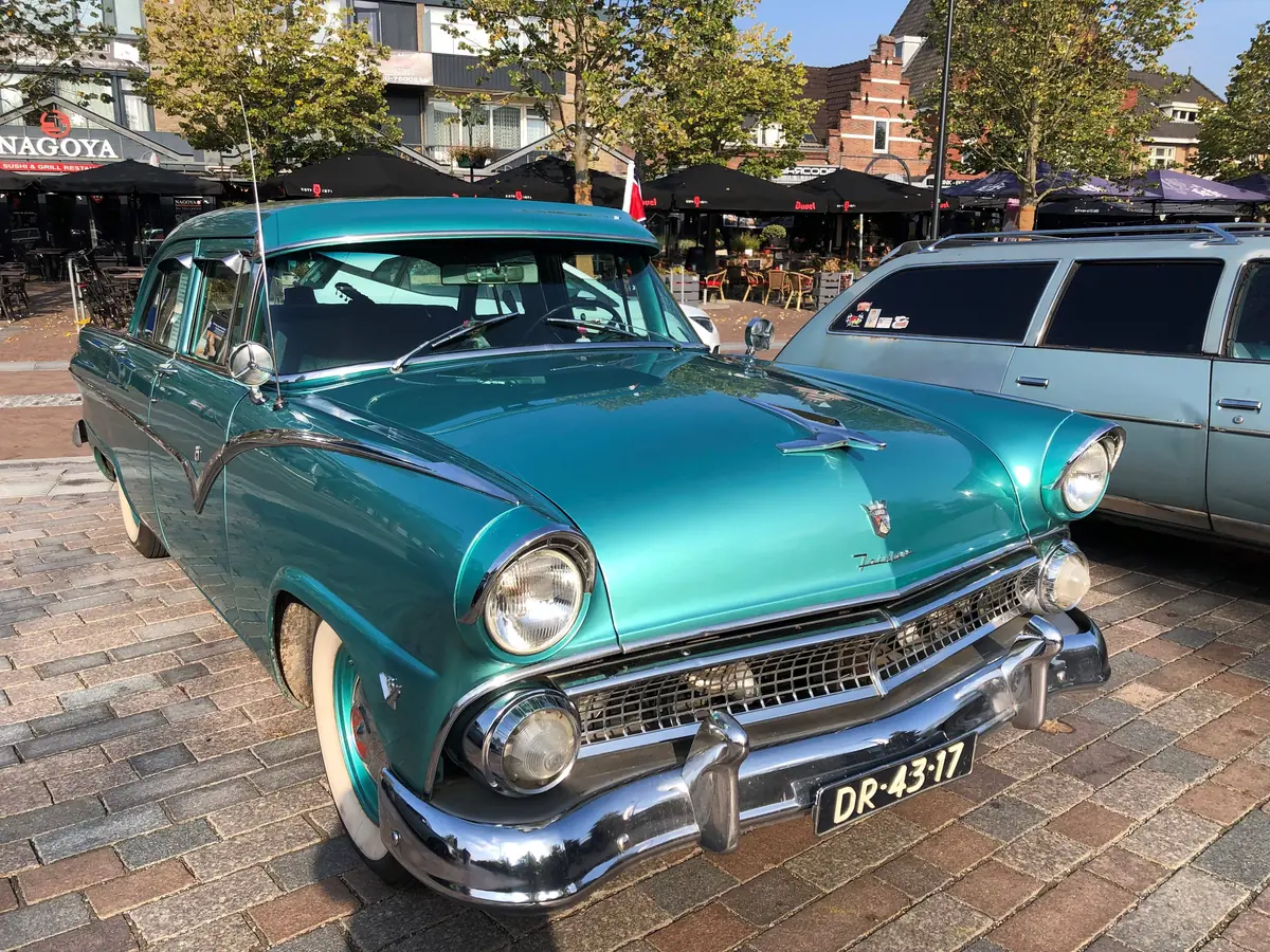 Blik op de Mert - Oldtimer Event — Valkenswaard