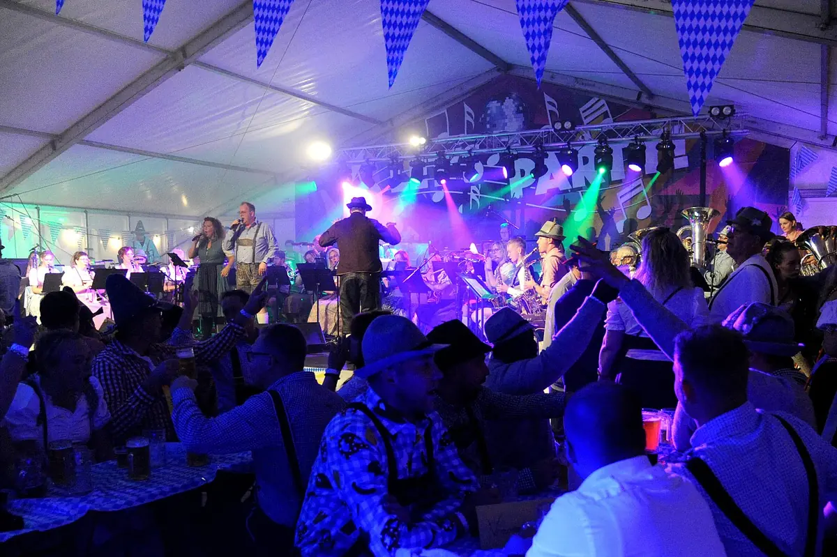 Oktoberfest Delfzijl — Molenbergplein, Delfzijl