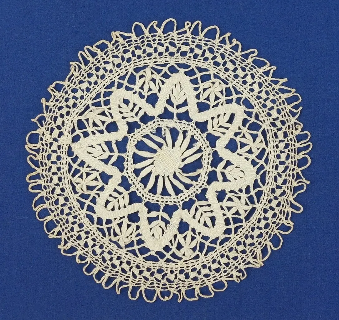 Lace-making for Adults — Oude-Tonge