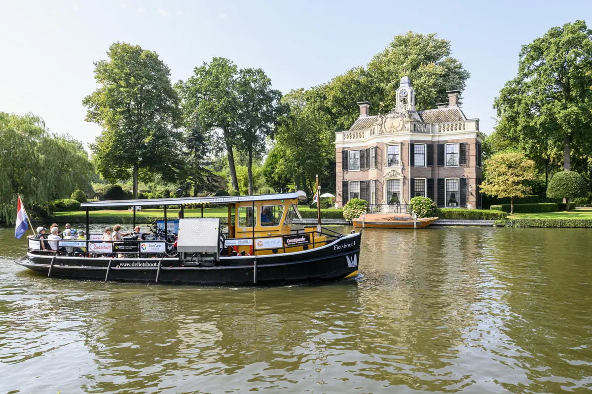 The Fietsboot on the Vecht — Nieuwersluis