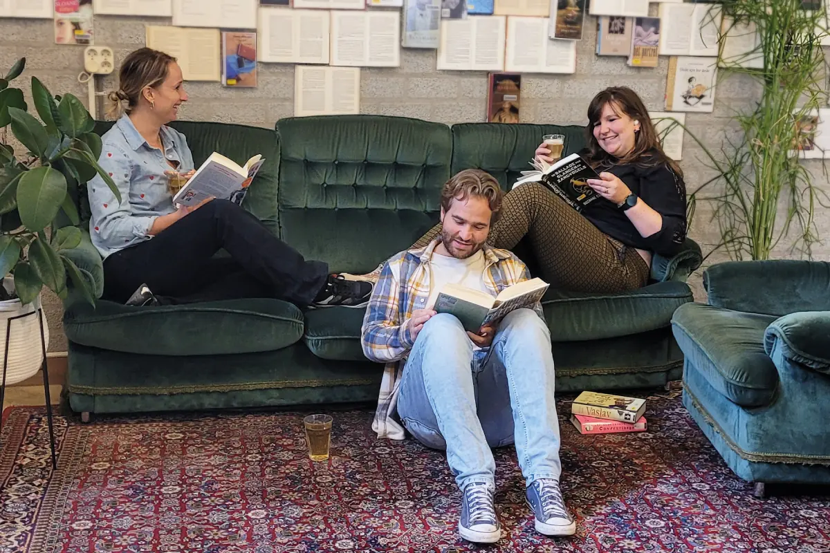 Silent Book Club in der Bibliotheek Oss — Oss