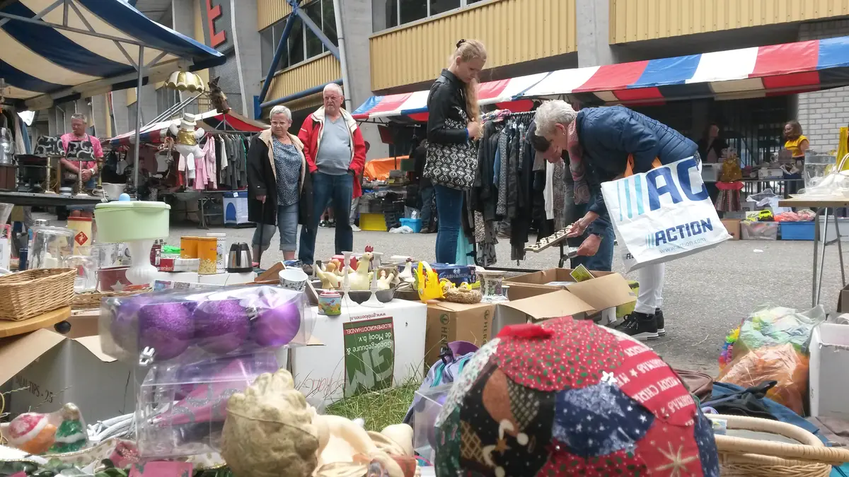 Flohmarkt WillemII Stadion Tilburg am Sonntag 27. September — WillemII Stadion, Tilburg