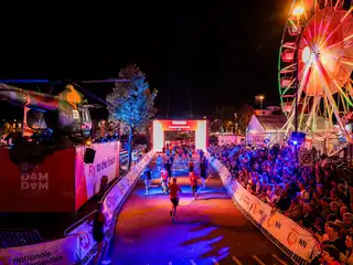 Damloop by night
