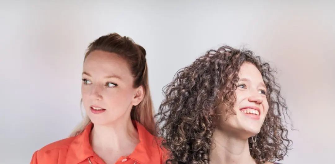 Komische Aufführung von Anne Verhart & Els Damen — Uffelte