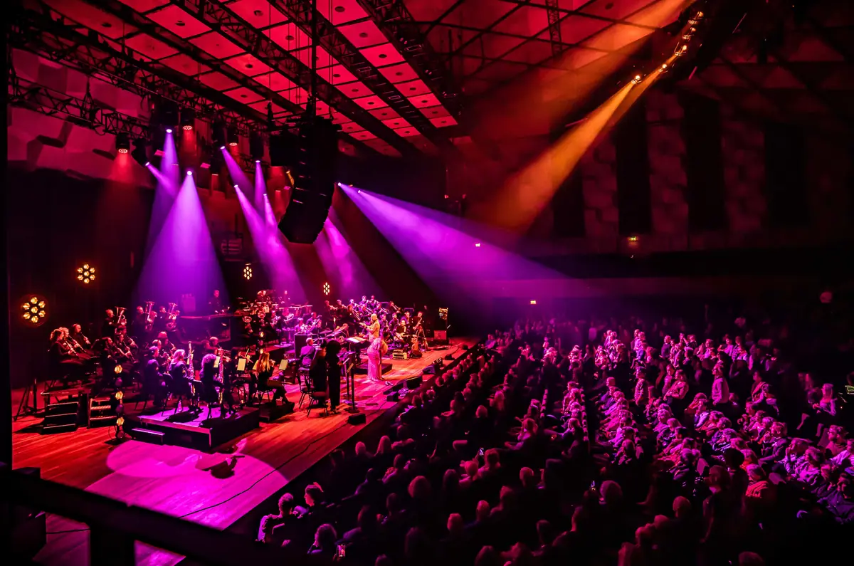 Into Orbit | Orkest Koninklijke Luchtmacht — Hoofdstraat 17, Hoogeveen