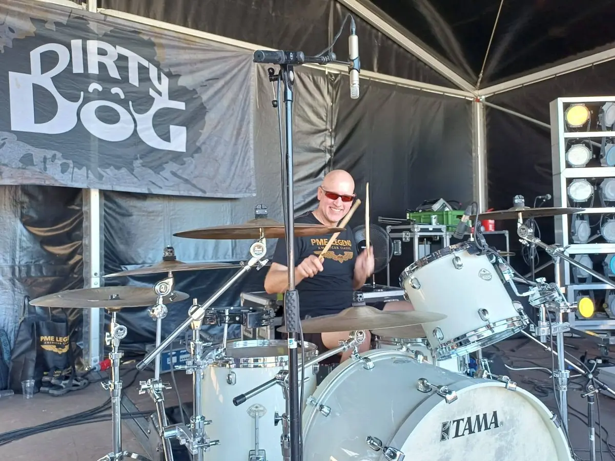 Live Music: Dirty Dog — Hoogeveen