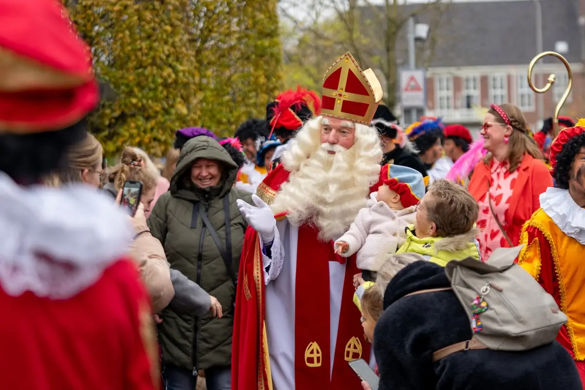 Sinterklaas-Ankunft — Raadhuisplein 1, Hoogeveen