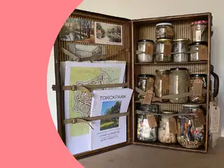 Ausstellung: Living Alongside Torck Park