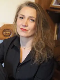 Interview mit Alicja Gescinska über ihr Buch "Frauen in dunklen Zeiten"