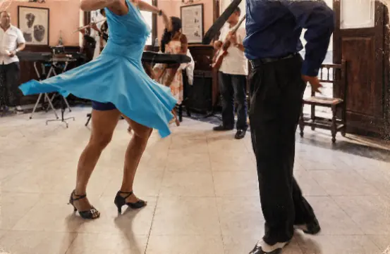 Geschiedenis in Motion: dansworkshop door de tijd — Oosterhoutsedijk 21, Nijmegen