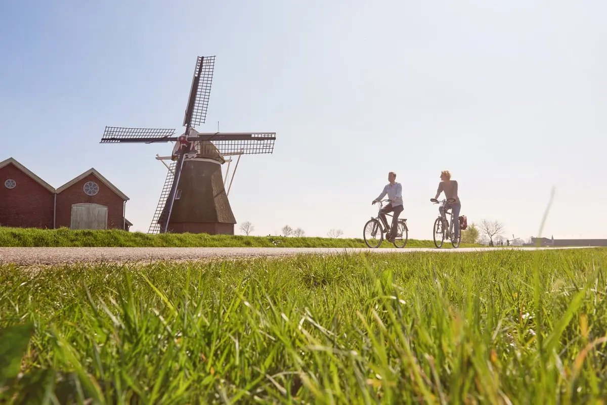 Cycling Tour of the Old Peat Colonies from Hoogezand — Van der Duyn van Maasdamweg 216, 9602 VT, Hoogezand