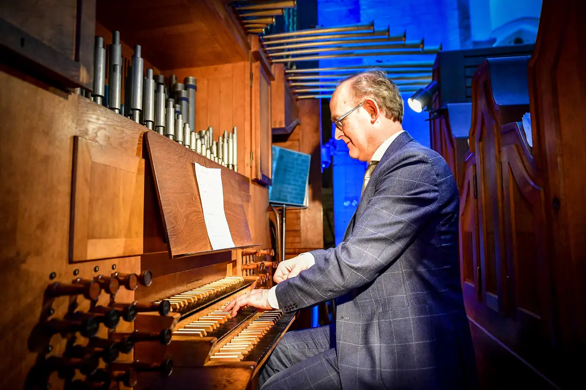 Orgelkonzert Harm Hoeve — Uithuizermeeden