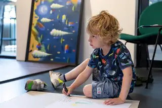Oktober Kindermonat 2026: Kunstwerke einen Monat lang kostenlos ausleihen