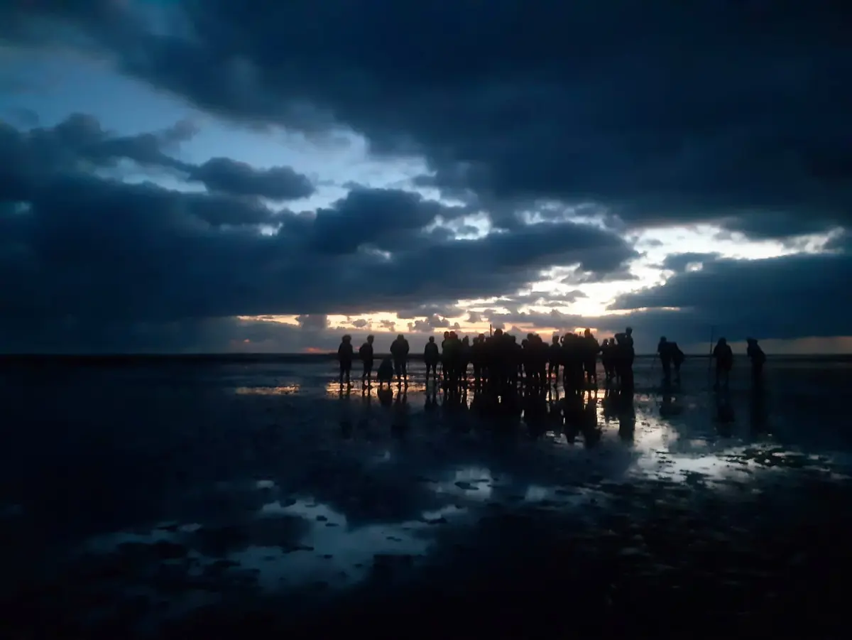 Night walk to Schiermonnikoog (via Brakzand) — Lauwersoog