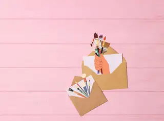 Gemeinsam an 'Kunst durch den Briefkasten' arbeiten