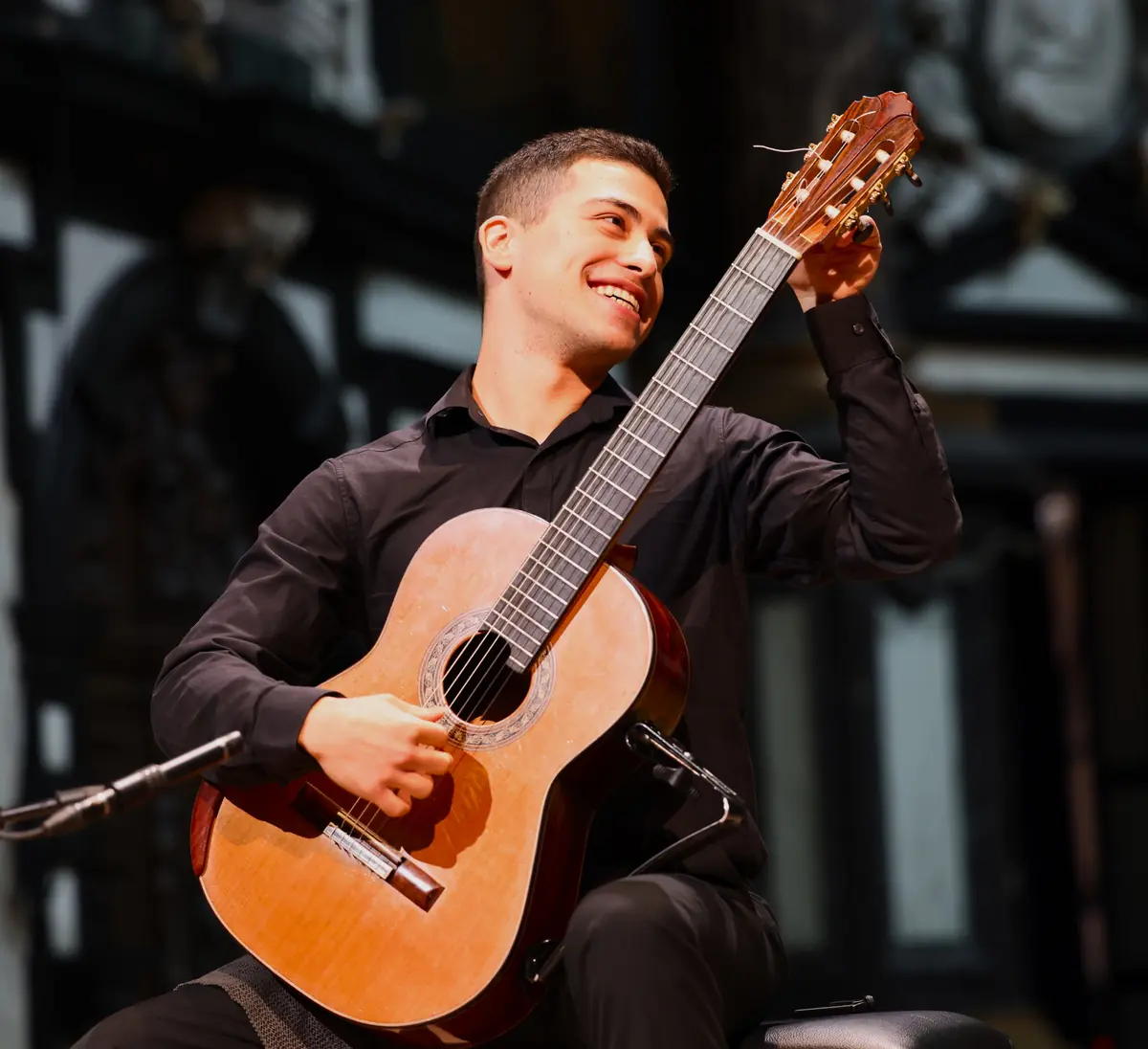 Gitarrenkonzert von Filippos Manoloudis — Doopsgezinde kerk, Groningen