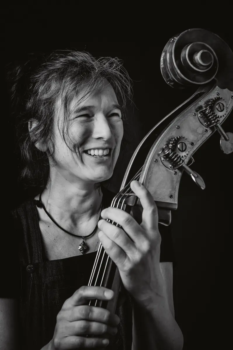 d'Oalse Folklaidjes - Niedersächsischer Musiknachmittag mit Silvia Fledderus — Bibliotheek Nieuw-Buinen, Nieuw-Buinen