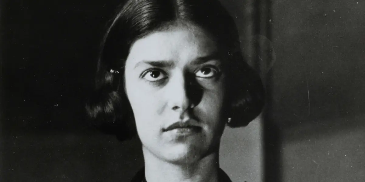 Eva Besnyö Through the Eyes of Leo Erken — Fotomuseum Den Haag, The Hague