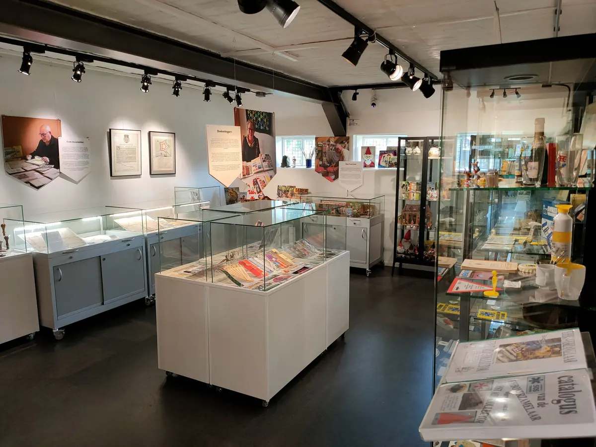 Jeder sammelt - Runde 2 — Museum Collectie Brands, Nieuw-Dordrecht