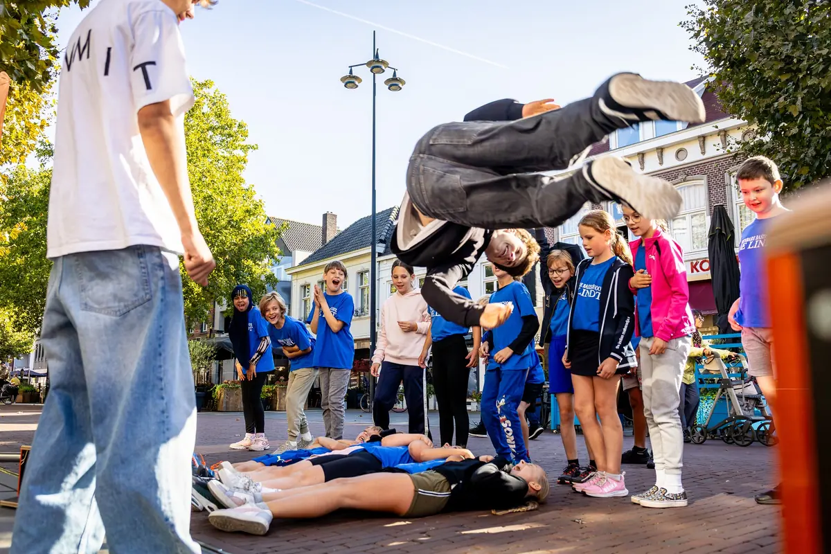 Sportfestival & Uniek Sporten de Peeldag — Carolus Borromeus College, Helmond