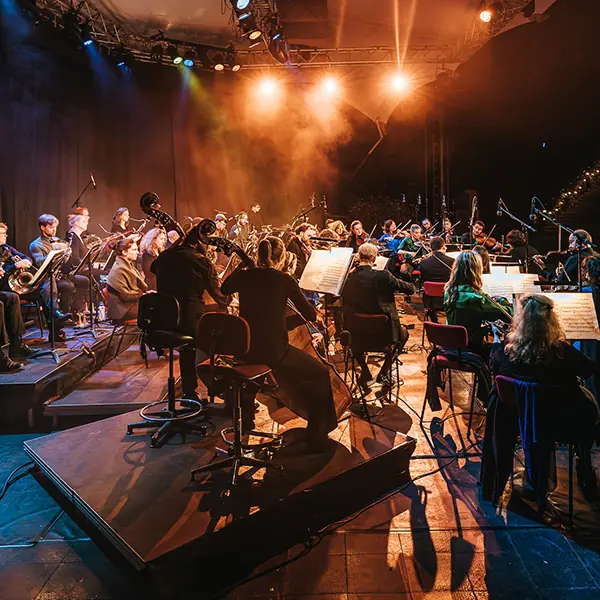Leidenschaftliches Spanien - Pau Figueres, Laura Marchal & Niederländisches Kammerorchester — Openluchttheater Valkenburg, Valkenburg aan de Geul (LB)