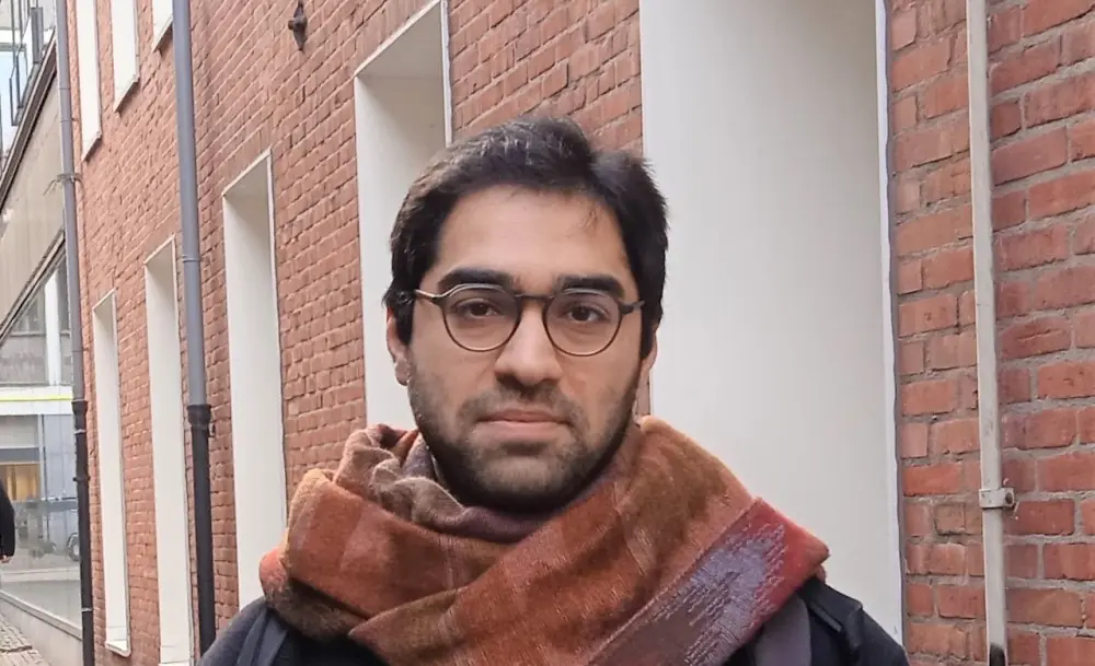 Workshop Hossein Tavazonizadeh - Documentary Theatre — Grand Theatre, Groningen
