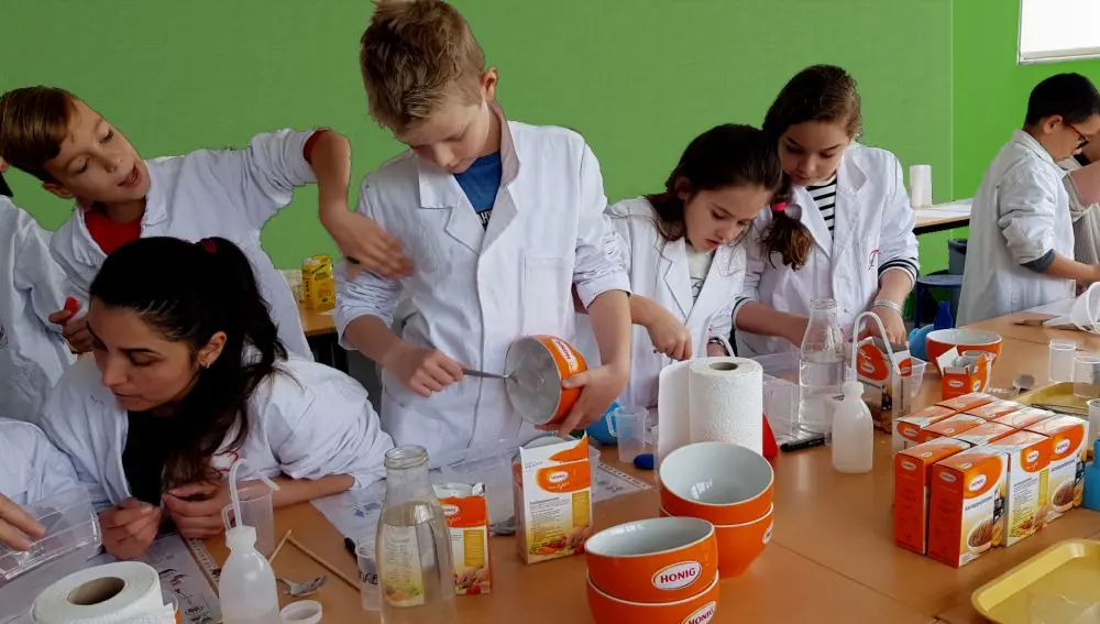 Pudding Chemistry! - Science Weekend — HEMLAB, Zaandam