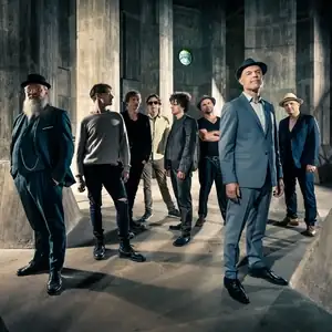 Thorbjørn Risager & The Black Tornado