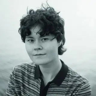 Queer Booktok Club leest: In het diepe duister van Siep Hendriks (met auteursbezoek!)