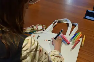 Bookish DIY: Versier je eigen canvas-tas