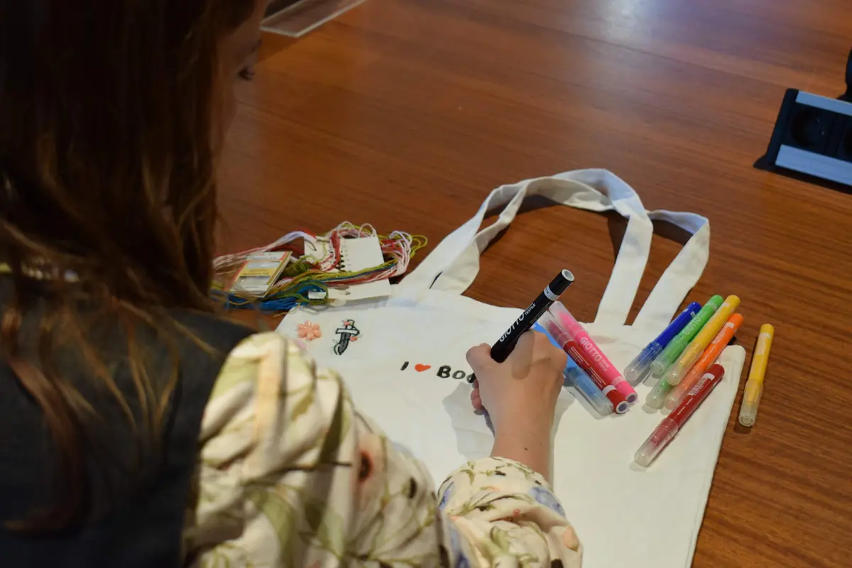 Bookish DIY: Gestalte deine eigene Leinwandtasche — Lelystad