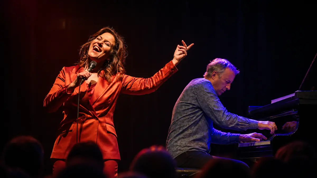 Ivan Paduart with Fay Claassen, Toon Roos & Patrick Deltenre — Hogeweg 55, Burgh-Haamstede