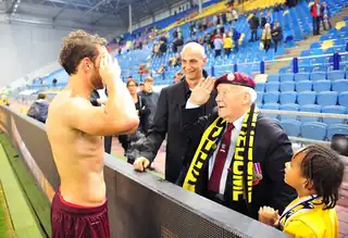 Vitesse Airborne-Spiel gegen Jong PSV