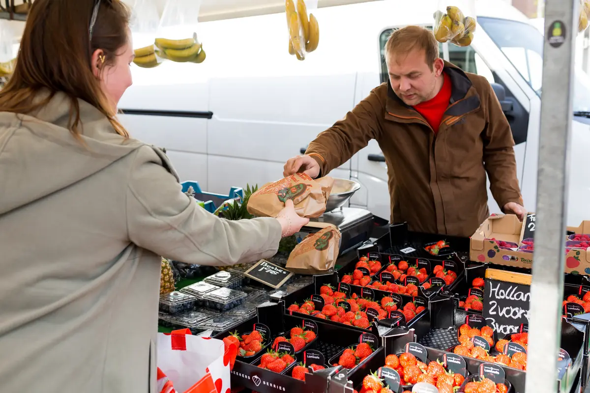 Vrijdagmiddagmarkt Middenbeemster — Middenbeemster