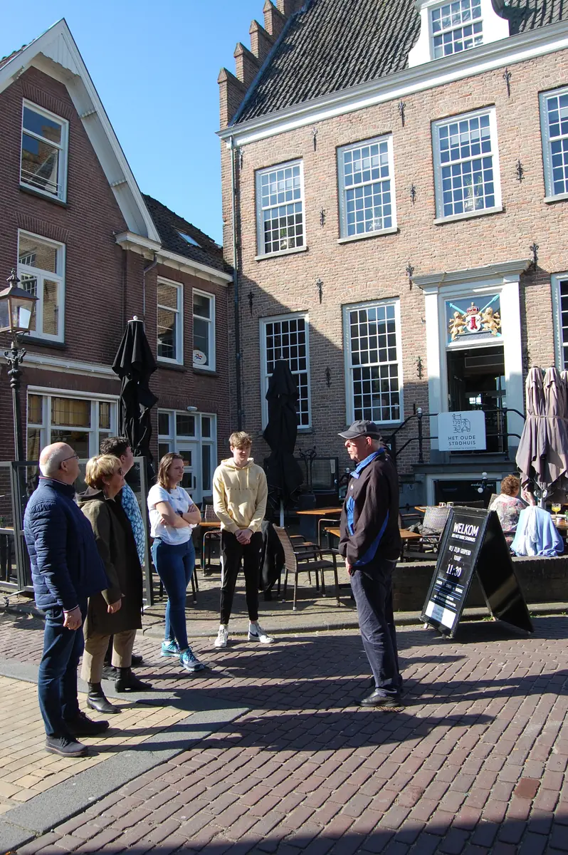 City walk through historic Montfoort — Montfoort