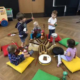 Musikunterricht für kleine Kinder